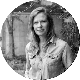 Headshot of Laura Simpson, Founder and CEO of Side Door